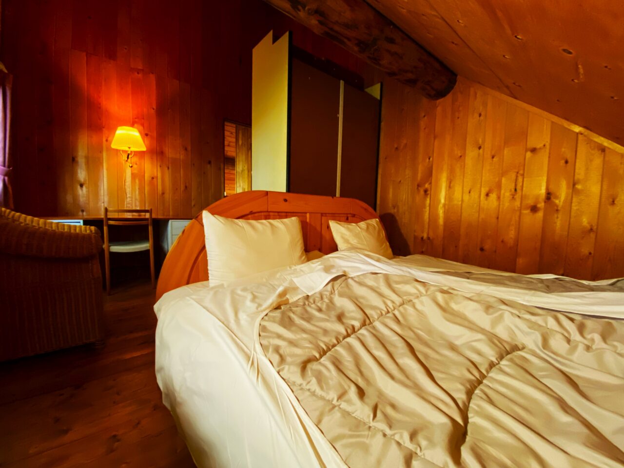 バックヤードフォックス