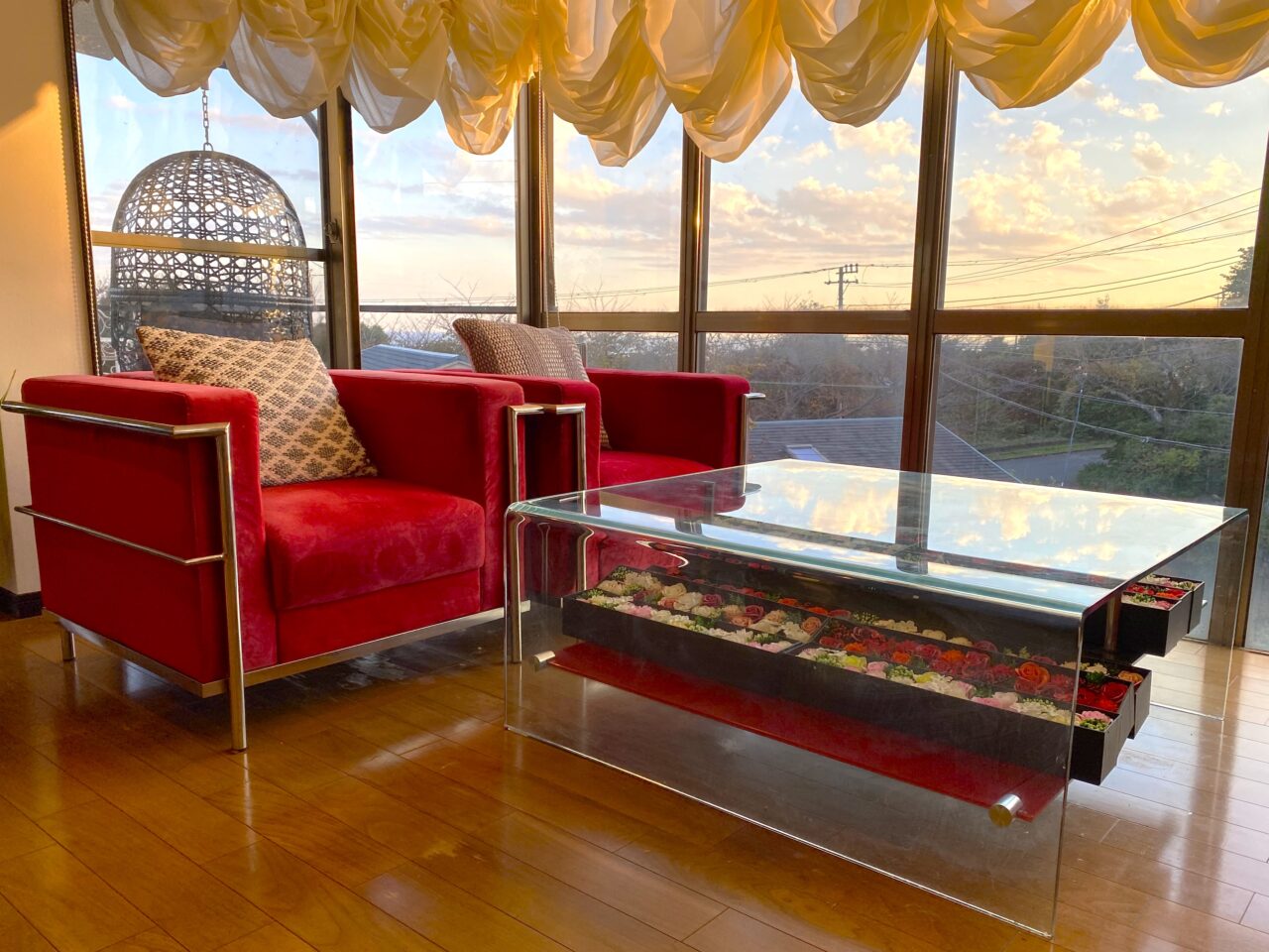 クラブ・ローザランス　2025年12月オープン！