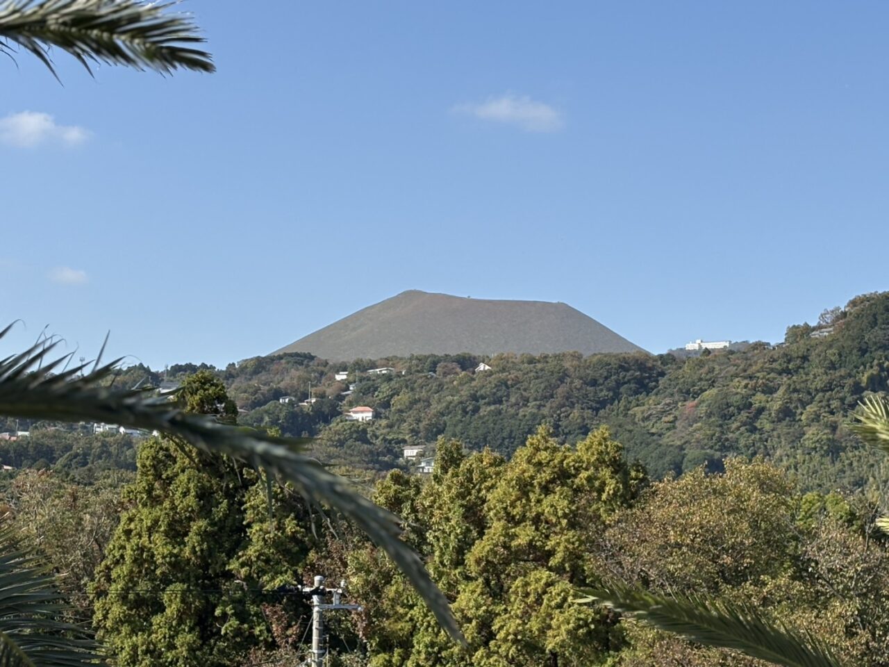 クラブ・ローザランス　2025年12月オープン！